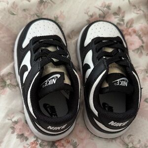 Nike Kids Black and White Sneakers